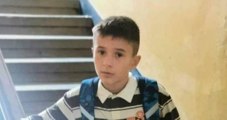 кадри Фейсбук Александър ЦветановФизически Сашко изглежда надраснал 12 годишната си възраст Ако България