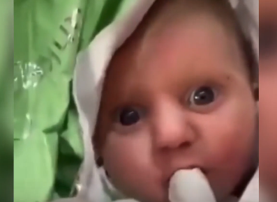 Кадър ТРТАбсолютен рекордьор е бебето Мохамед Двумесечното бебе оцеля след 128