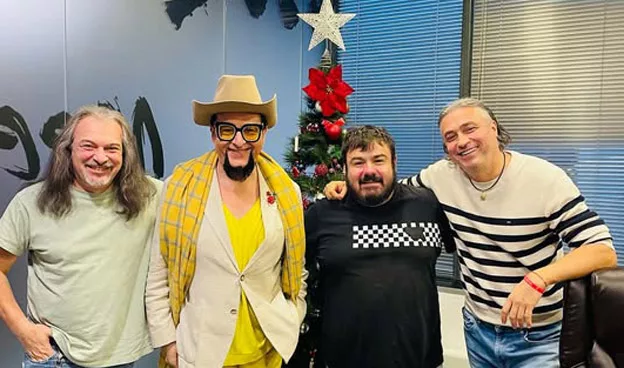 Снимка профил ФБЛорд Евгени Минчев намекна в профила си в