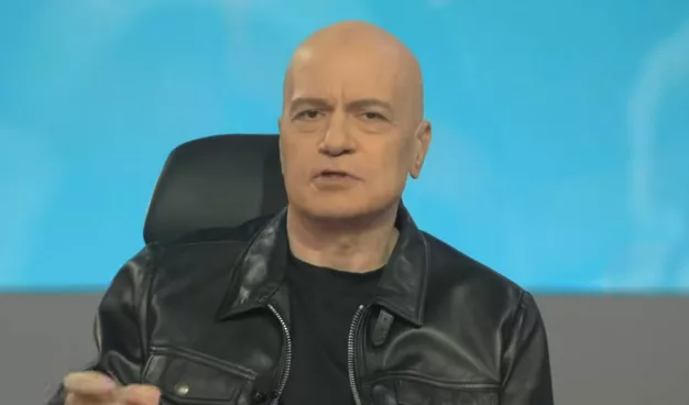 С пост в социалната мрежа лидерът на ИТН Слави Трифонов