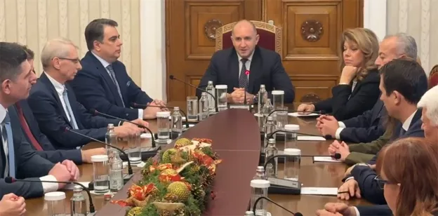 Кадър Нова ТВИ втората по големина политическа сила ПП ДБ