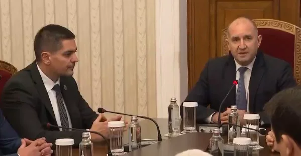 Кадри Нова ТВМЕЧ е поредната партия минаваща през Президентството за